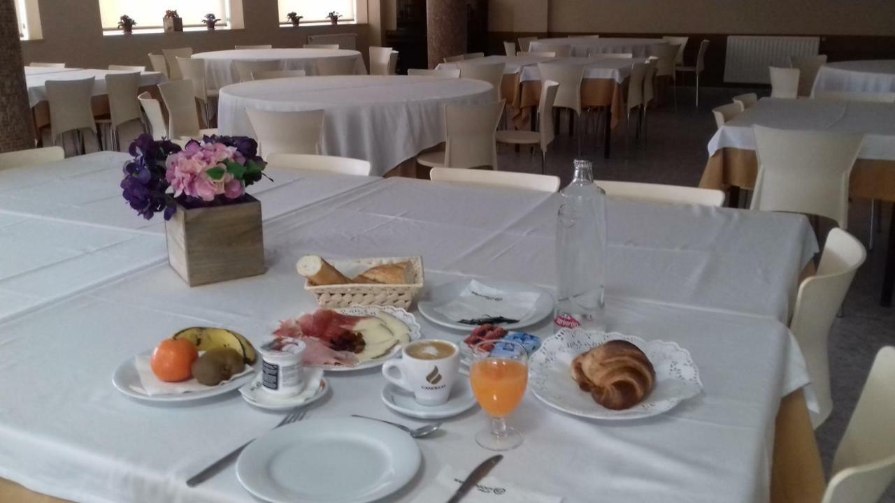 Residencia Marista Santa Maria Del Mar Guardamar del Segura Ngoại thất bức ảnh